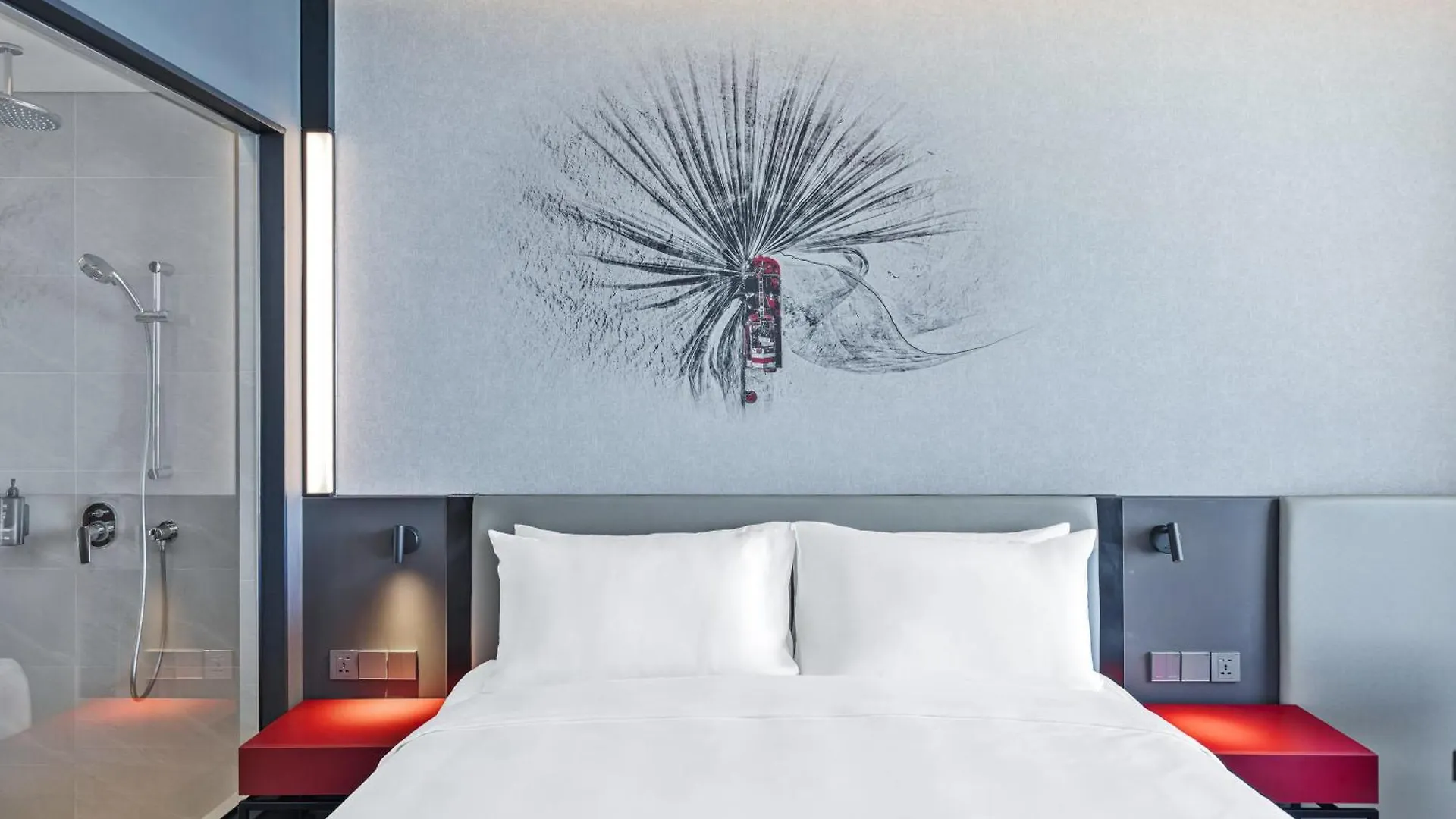 Отель Radisson Red Danang 5*, Дананг