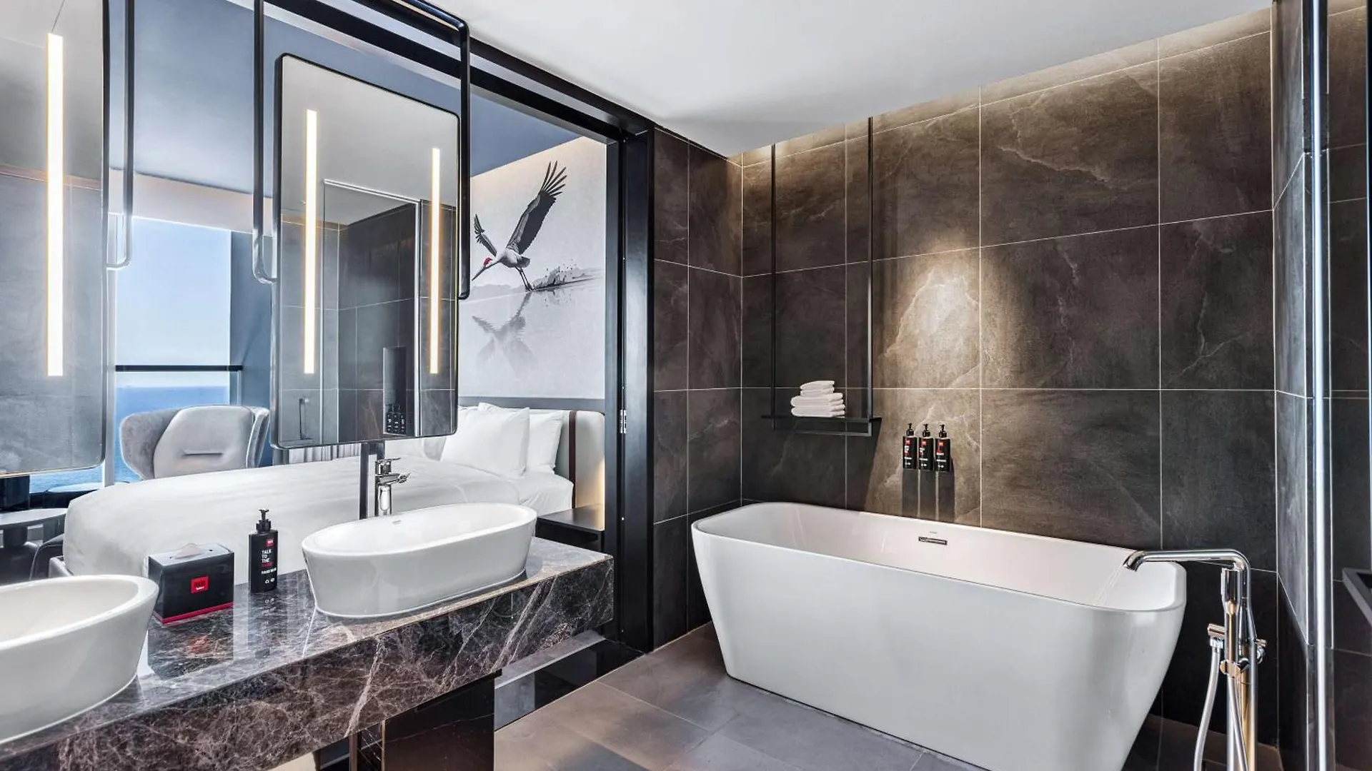 Radisson Red Danang Hotel 5*, Da Nang